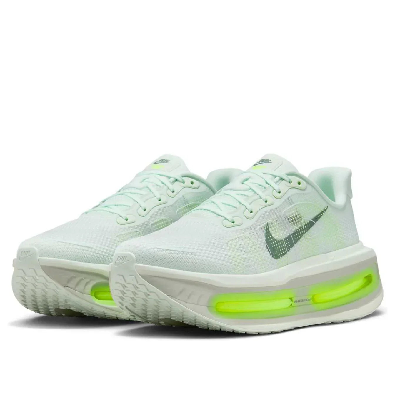 Barely Green Vomero Premium - angled view