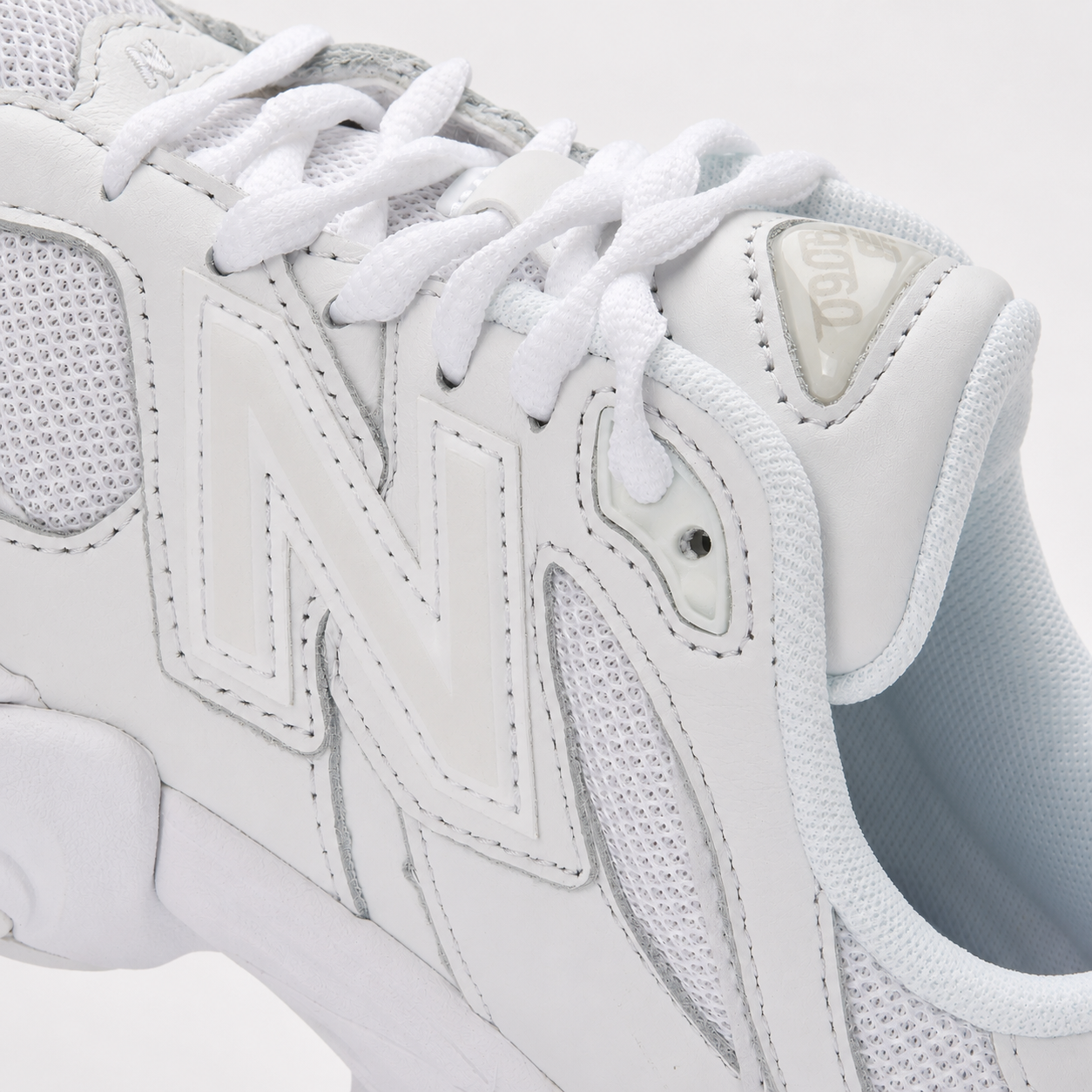 NB - 9060 Triple White