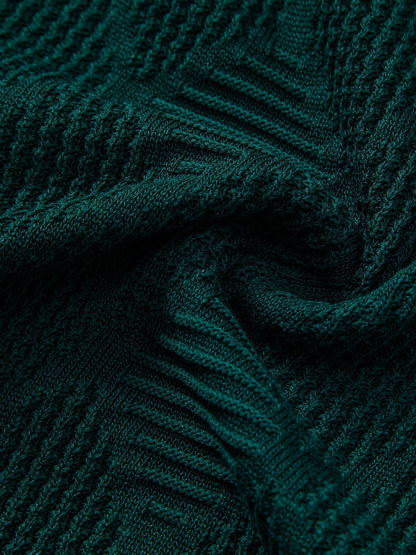 Rhombus Textured Zip Up Knitted Polo Shirt & Slim Fit Tapered Trousers